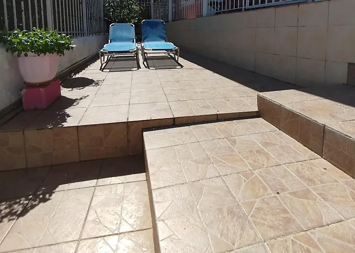 Eleni Villa
