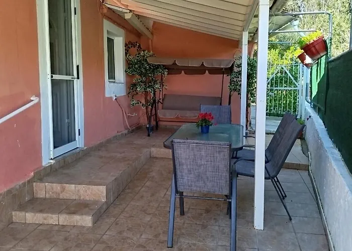 Villa Eleni *